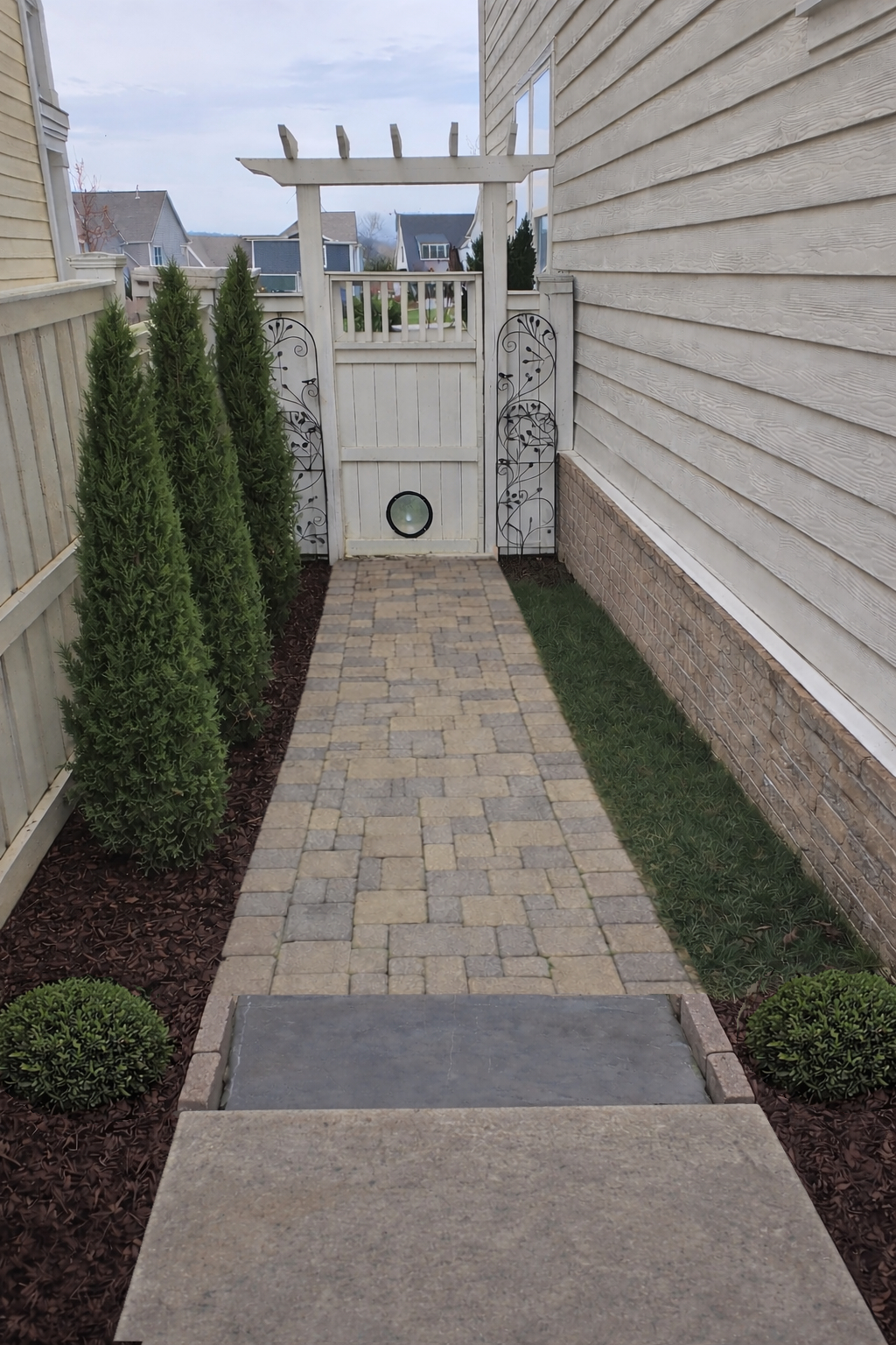 Side Yard completed by Pro Services Handyman